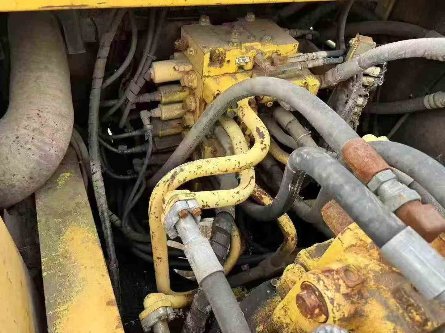 Used Komatsu PC350 Excavator 2016 Model / 4