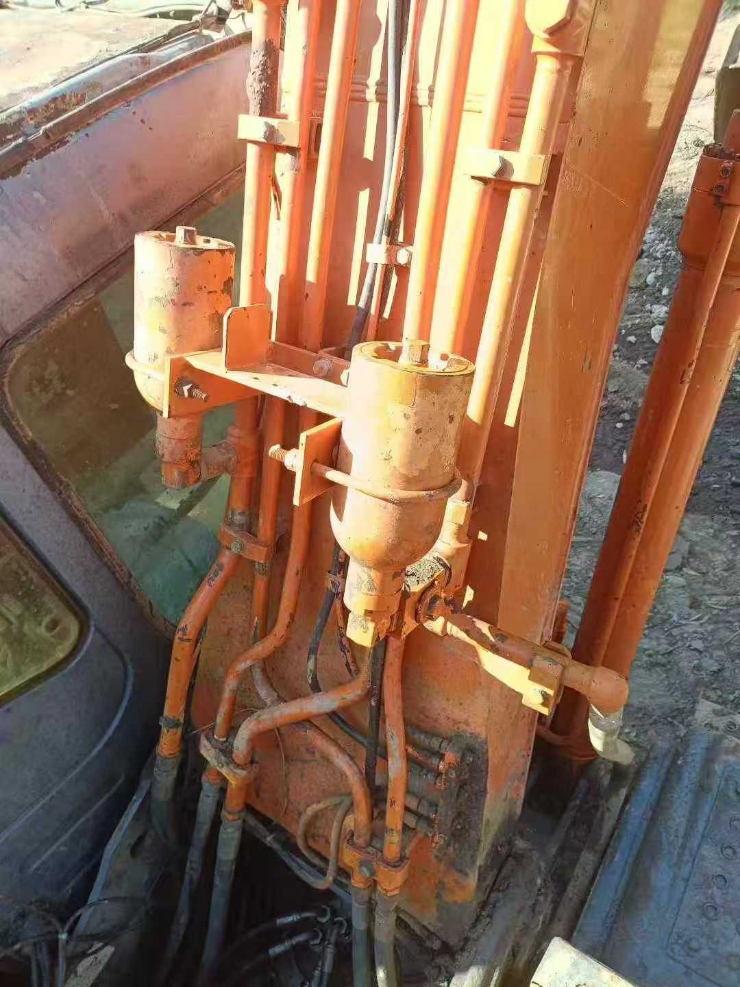 Used Hitachi ZAXIS200 Excavator 2016 Model / 8