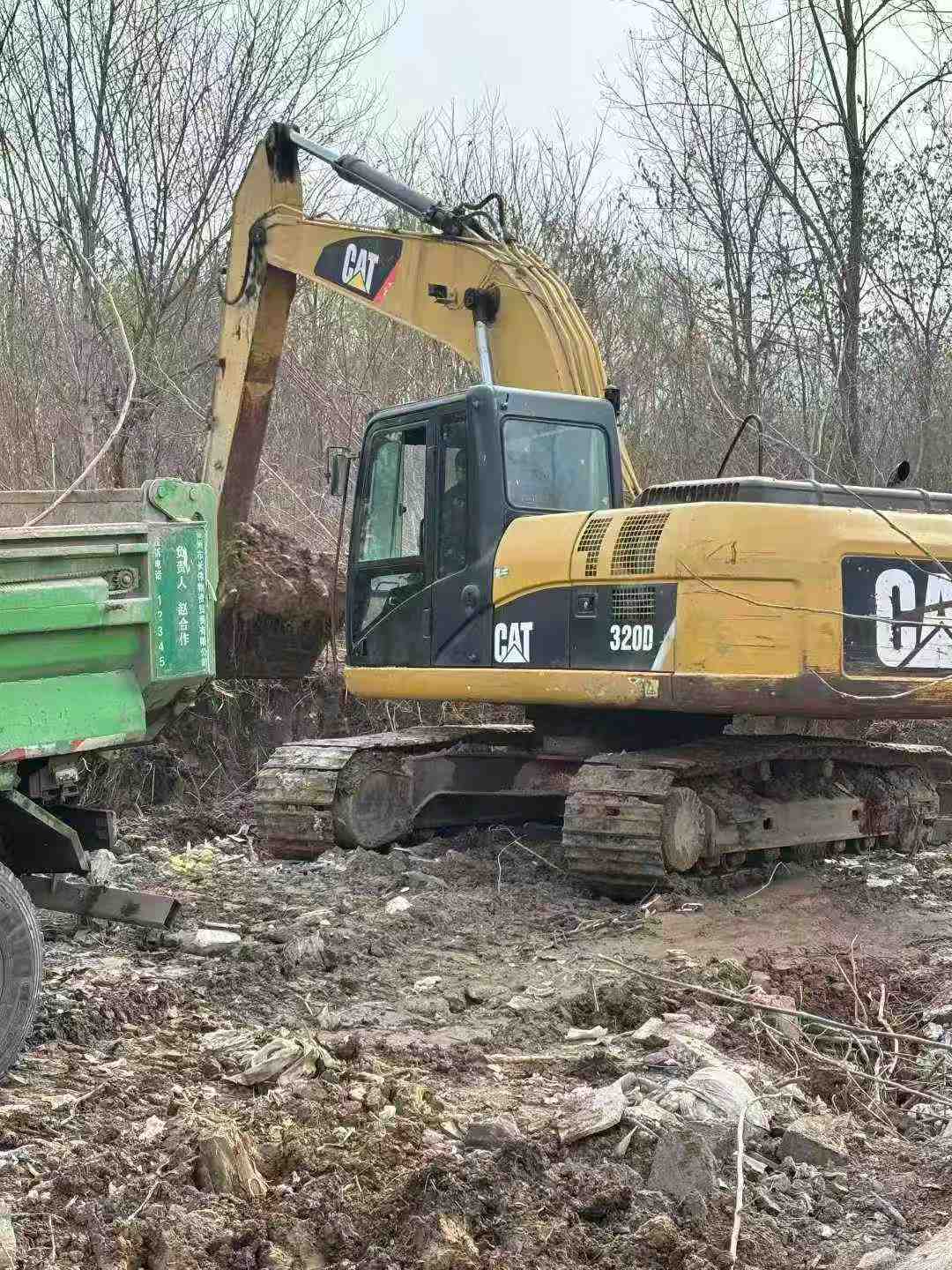 Used Caterpillar CT20 Excavator 2012 Model / 2