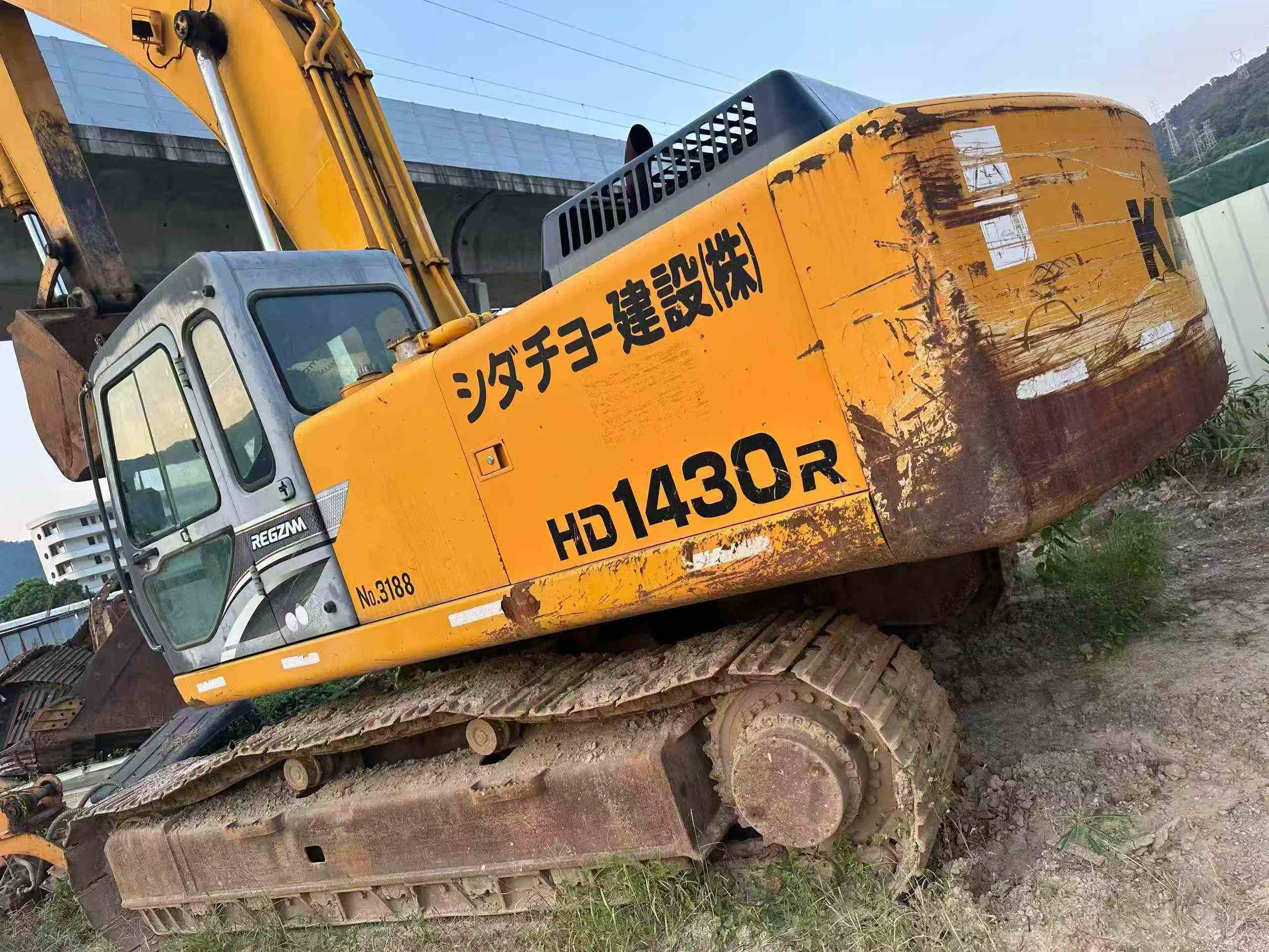 Used Kato HD1430R Excavator 2016 Model / 9