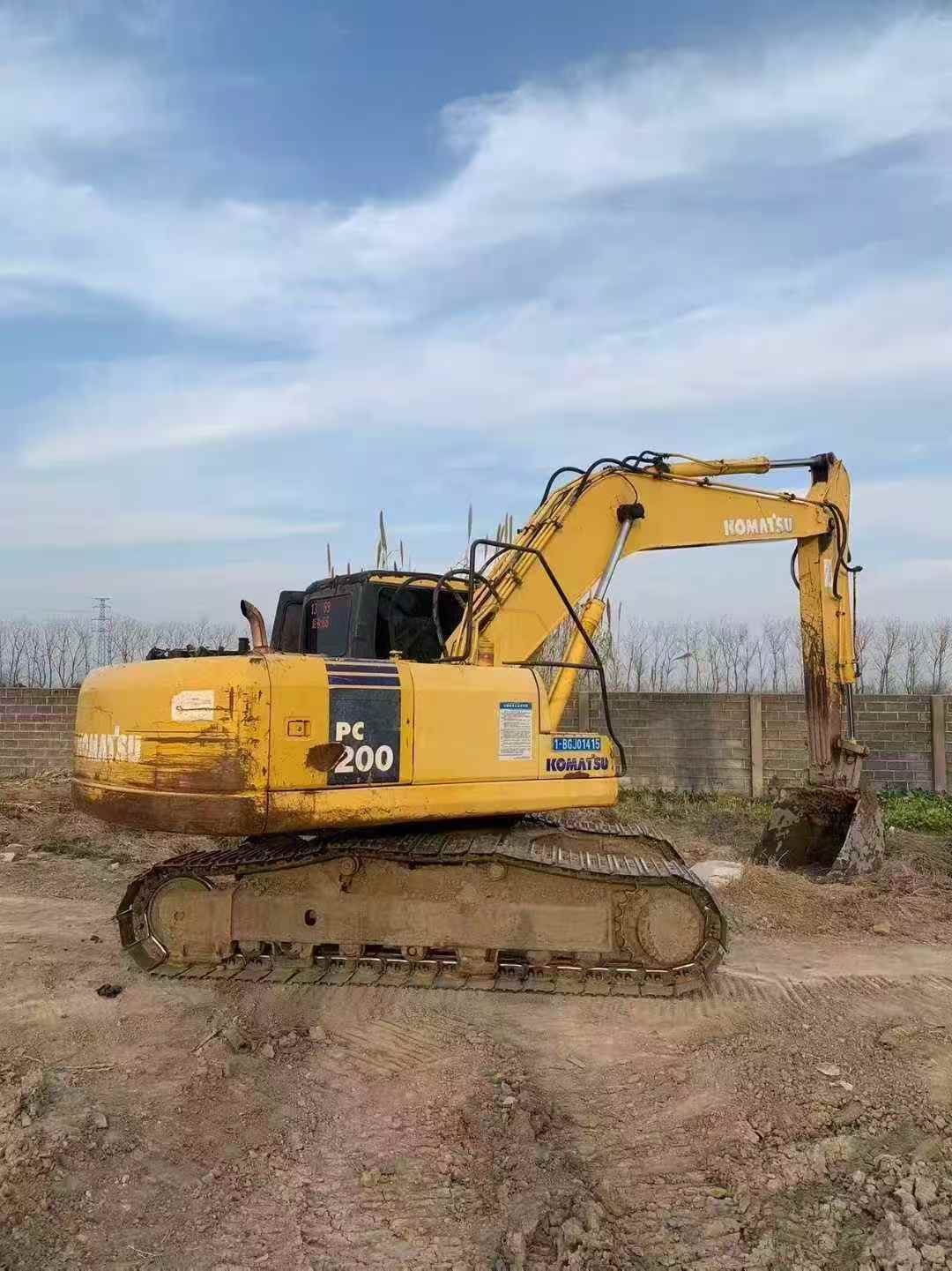 Used Komatsu PW200-7 Excavator 2007 Model / 3
