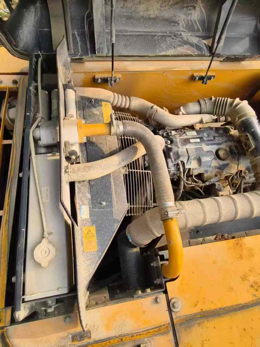 Used Kato HD820R Excavator 2019 Model / 3