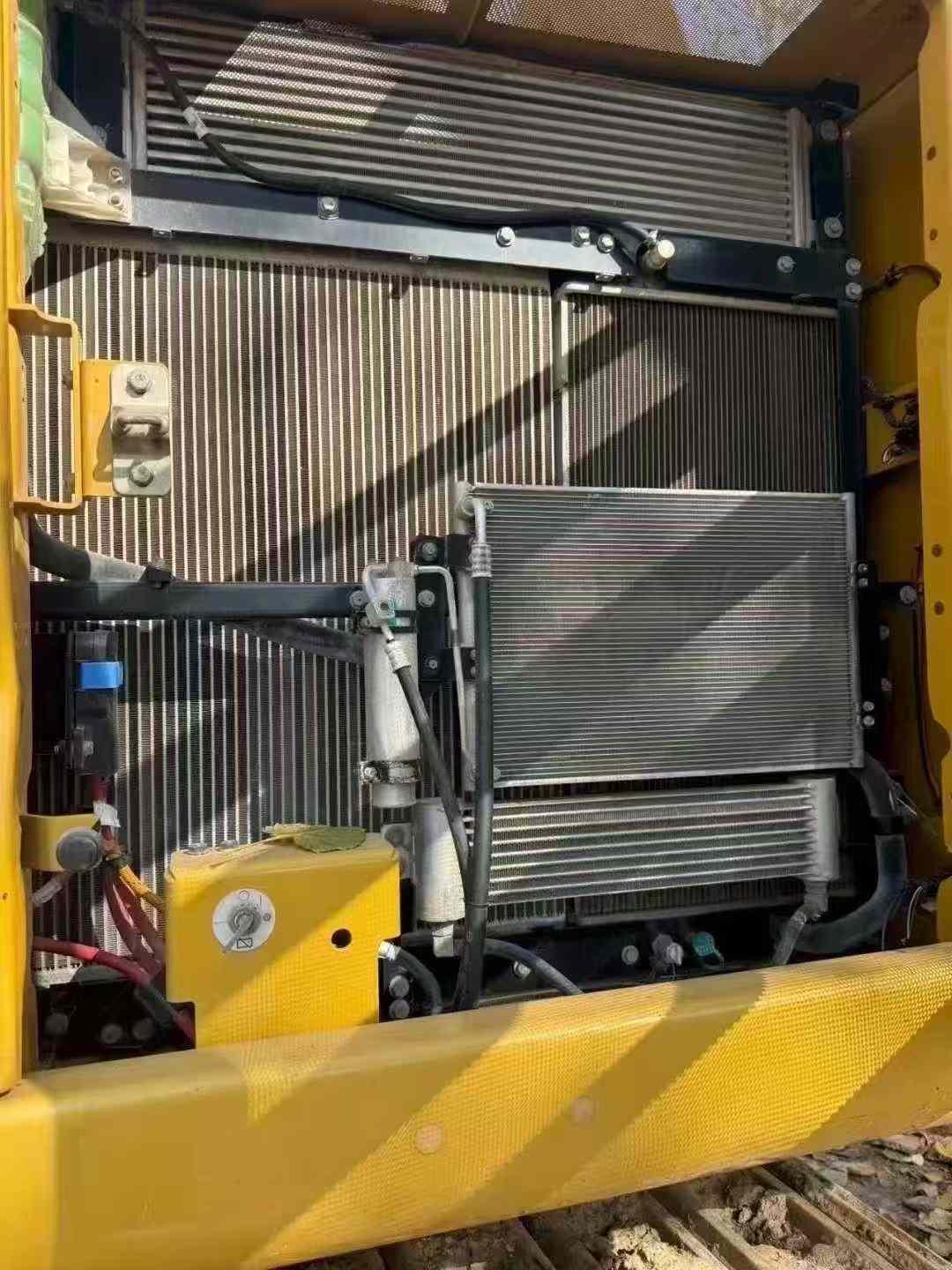 Used Caterpillar 330L Excavator 2019 Model / 5