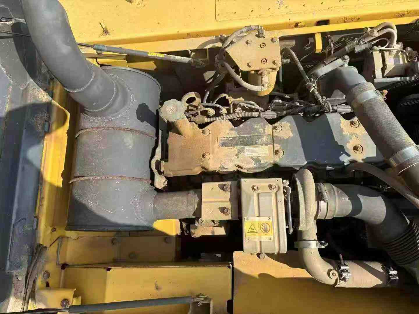 Used Komatsu PC200-8N1 Excavator 2016 Model / 4