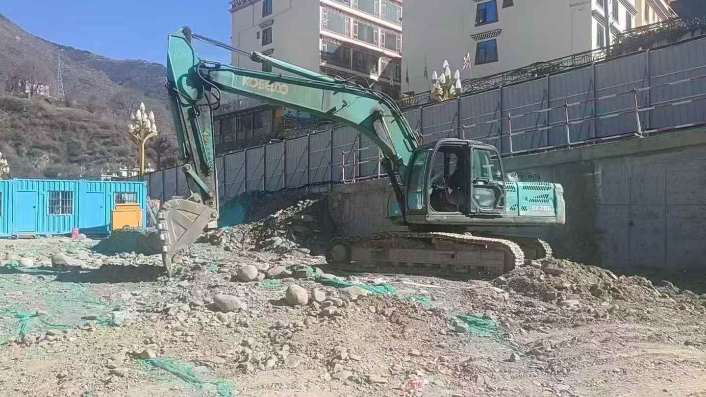 Used Kobelco SK60 Excavator 2011 Model / 3