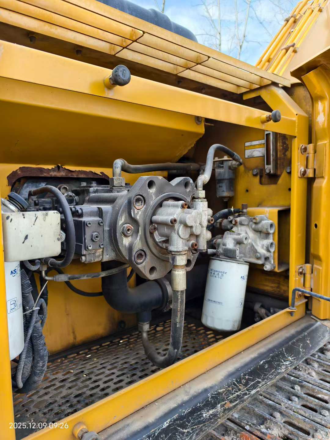 Used Sany SY195C Excavator 2017 Model / 3