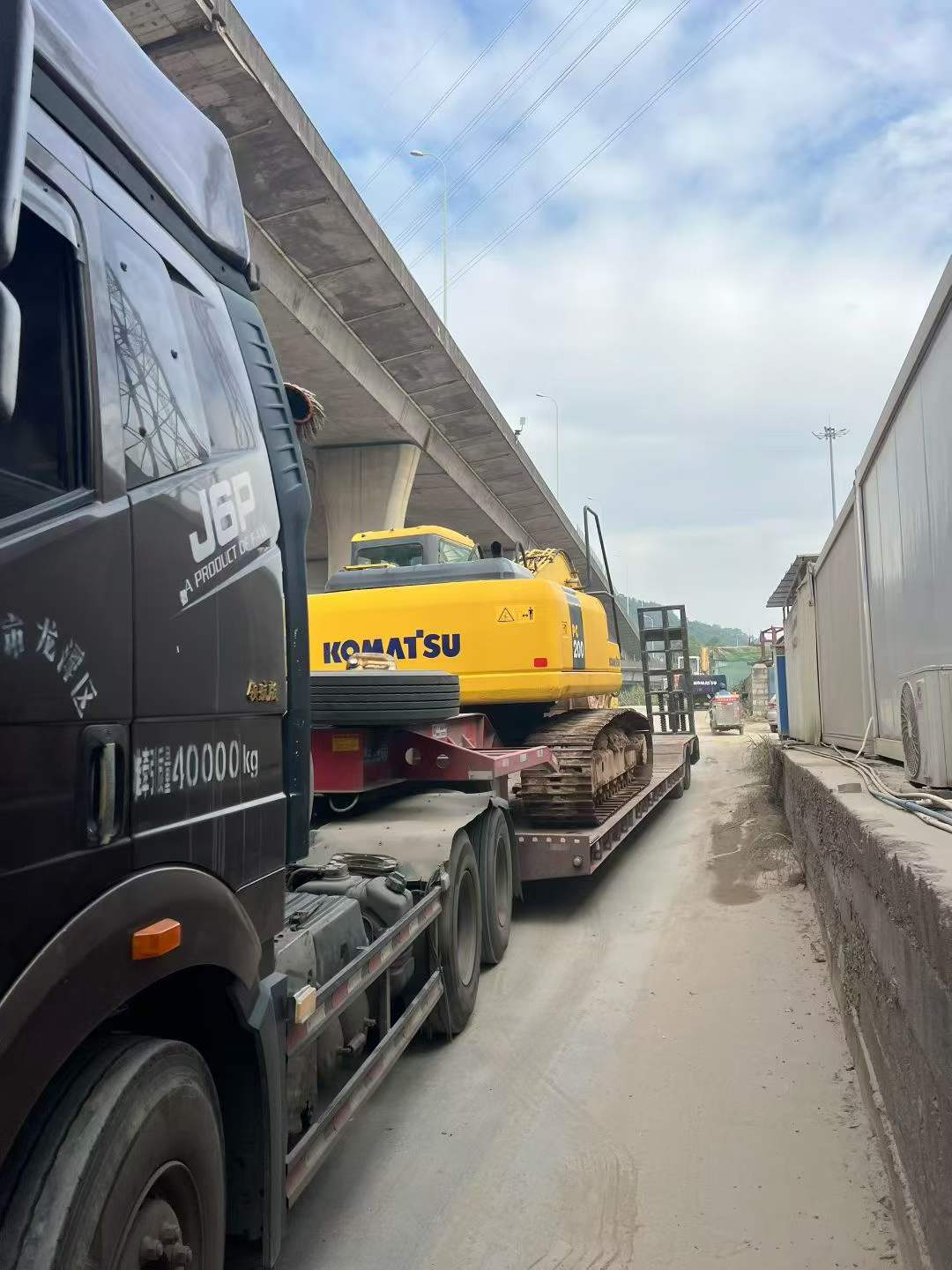 Used Komatsu PW200-7 Excavator 2016 Model / 4