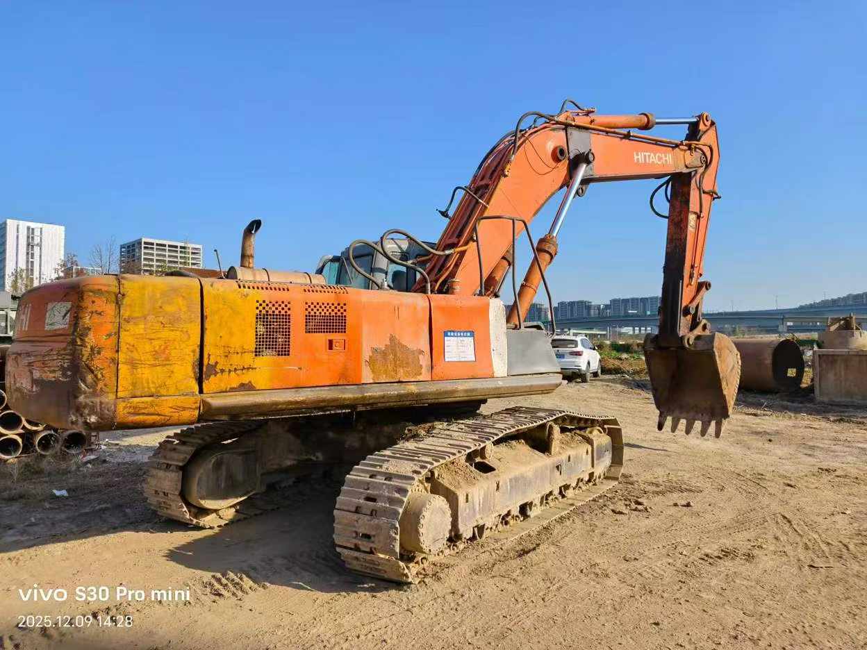 Used Hitachi ZX60 Excavator 2016 Model / 7