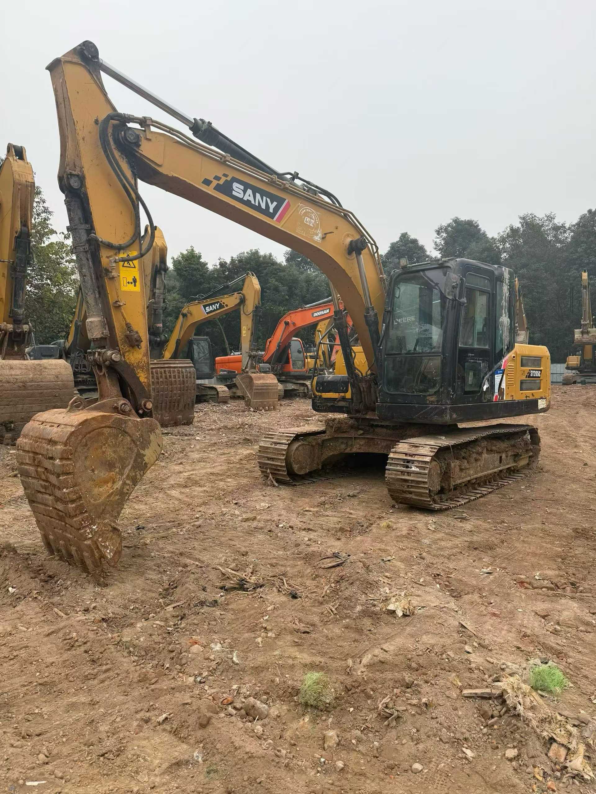 Used Sany SY135 Excavator 2021 Model / 2