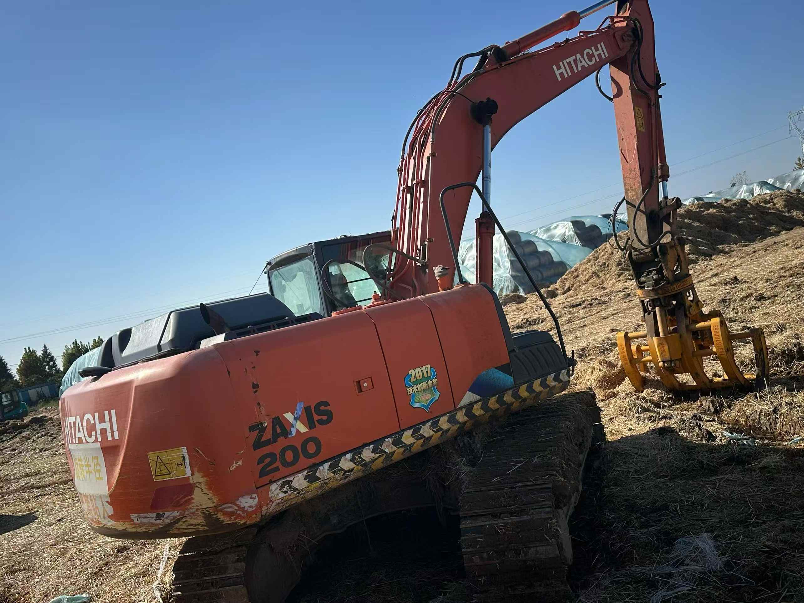 Used Hitachi ZAXIS200 Excavator 2016 Model / 2