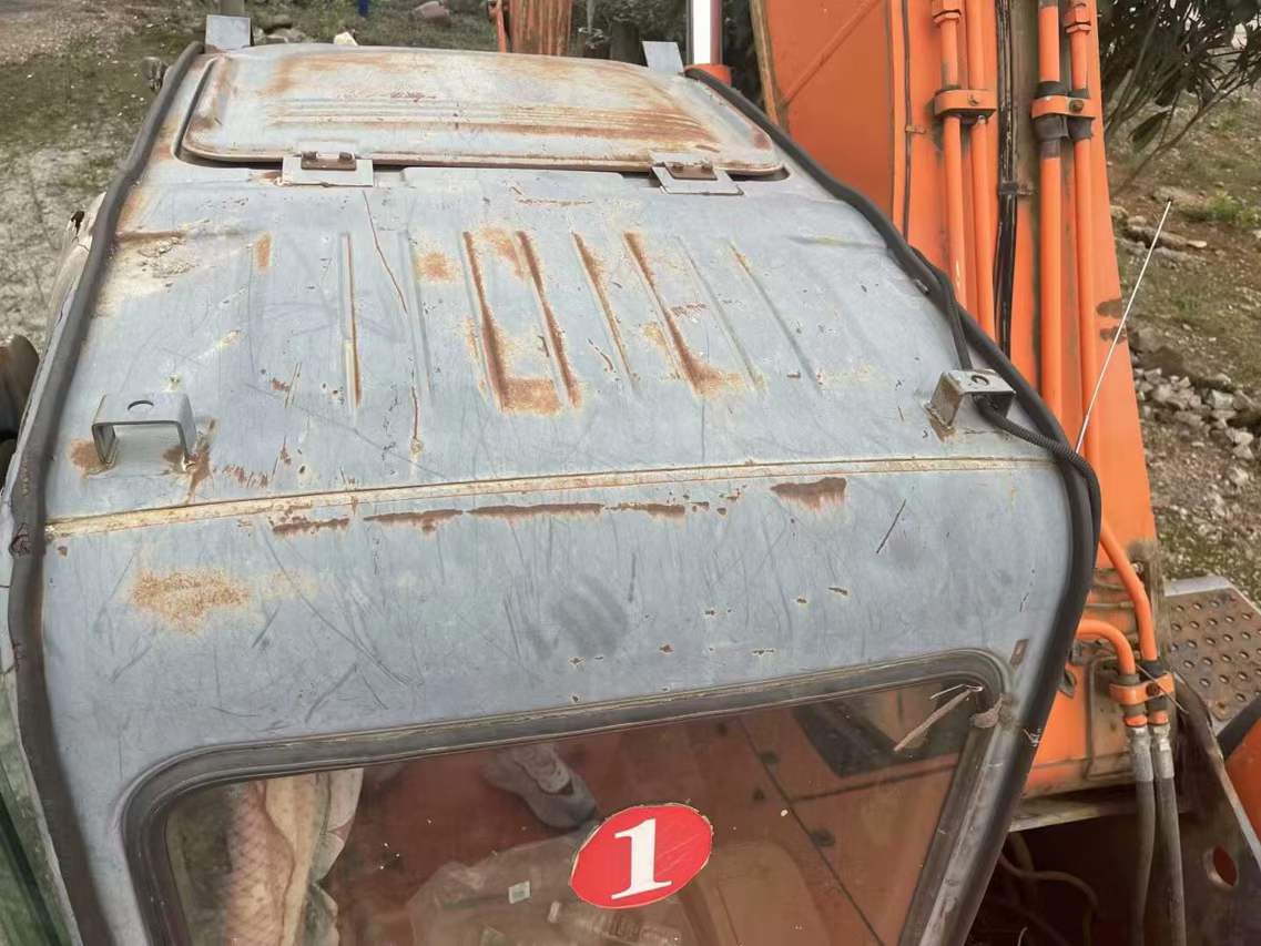 Used Hitachi ZX240-3 Excavator 2016 Model / 7