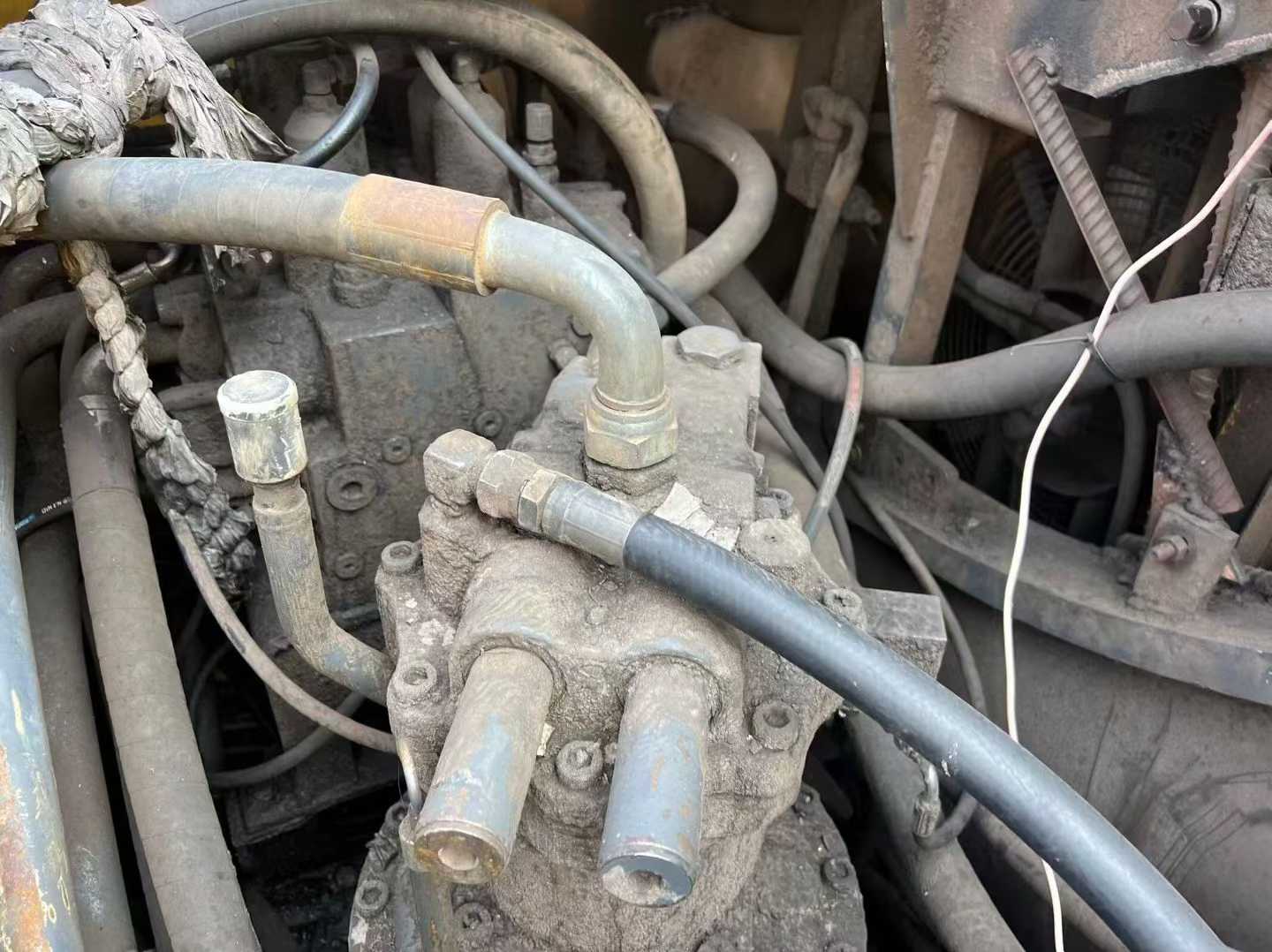 Used Volvo EW50 Excavator 2016 Model / 4