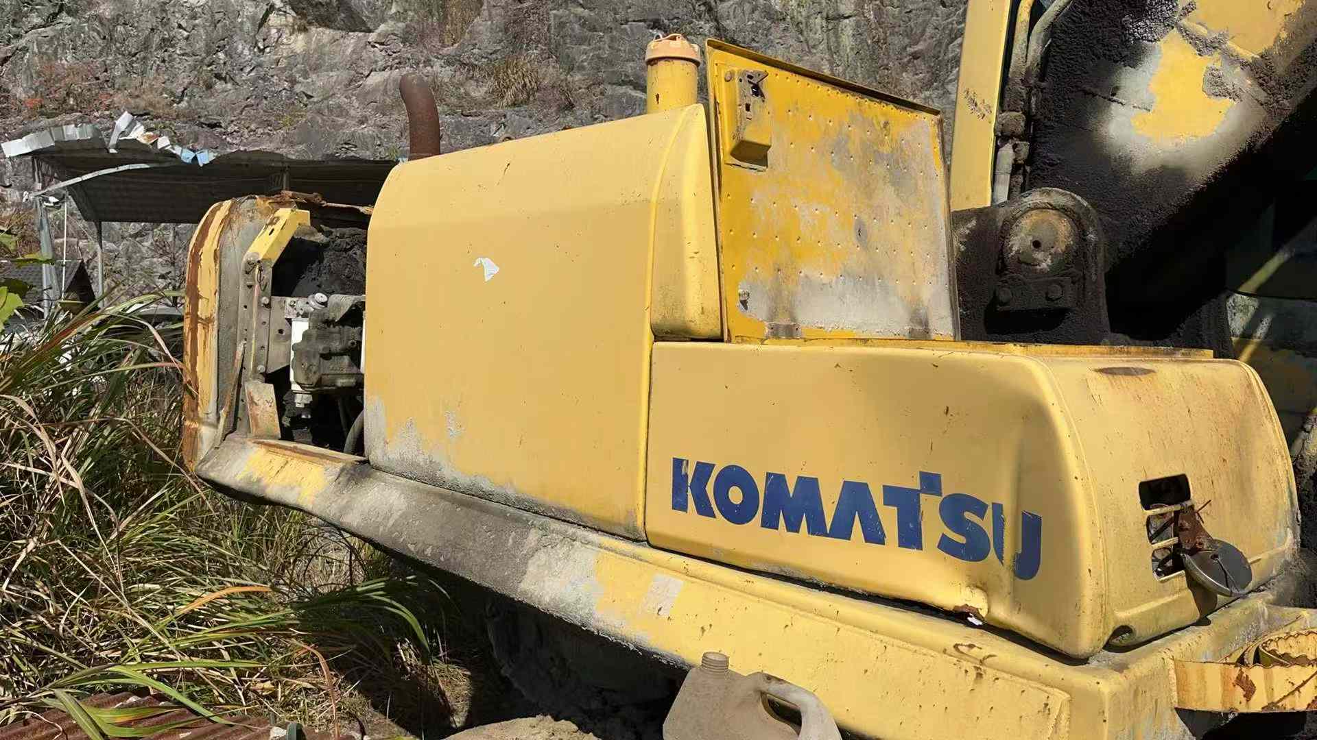 Used Komatsu PC240-11M0 Excavator 2016 Model / 6
