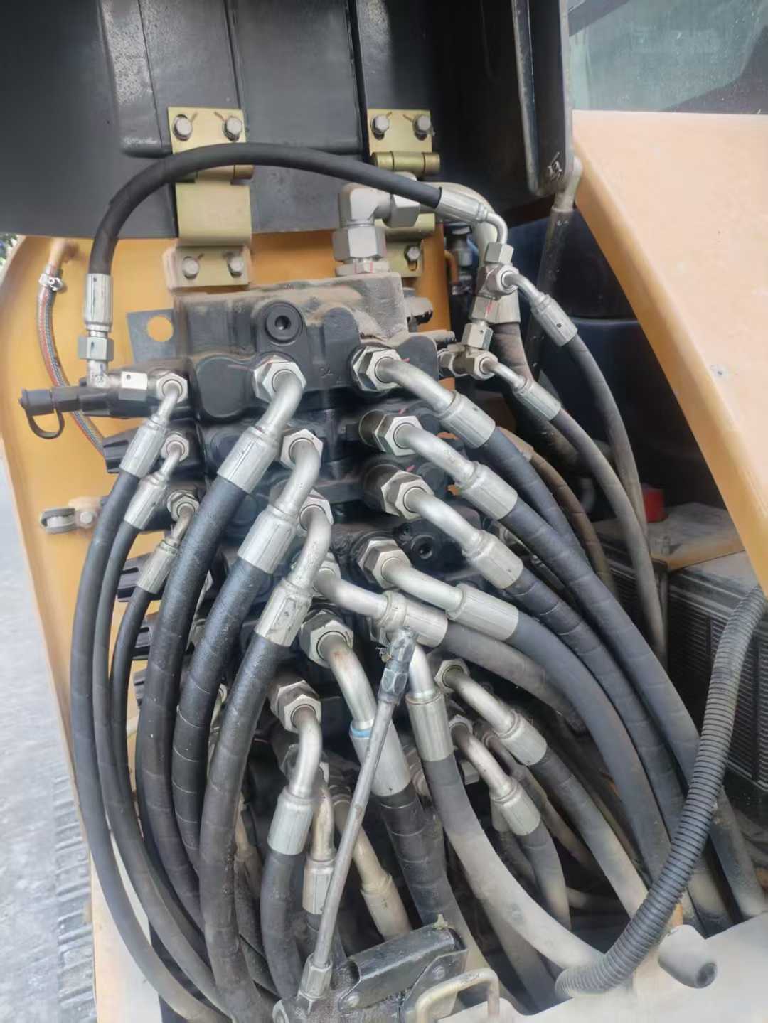 Used XCMG XE60 Excavator 2019 Model / 3