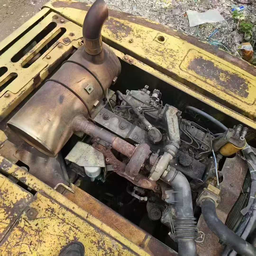 Used Komatsu PC200-6 Excavator 2016 Model / 6