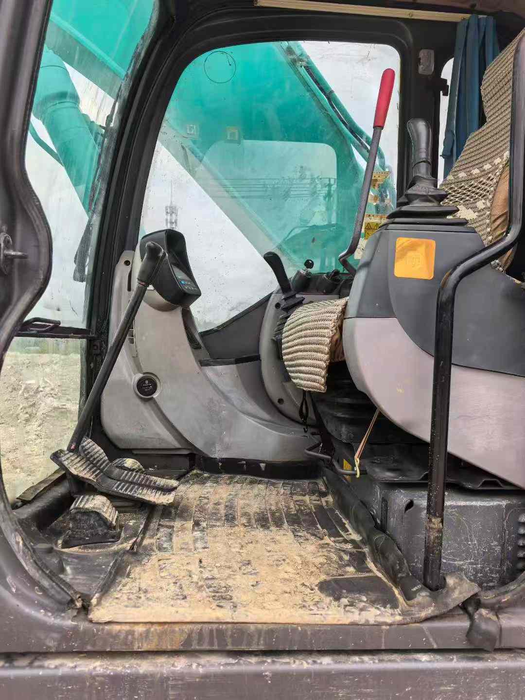 Used Kobelco SK200 Excavator 2016 Model / 7