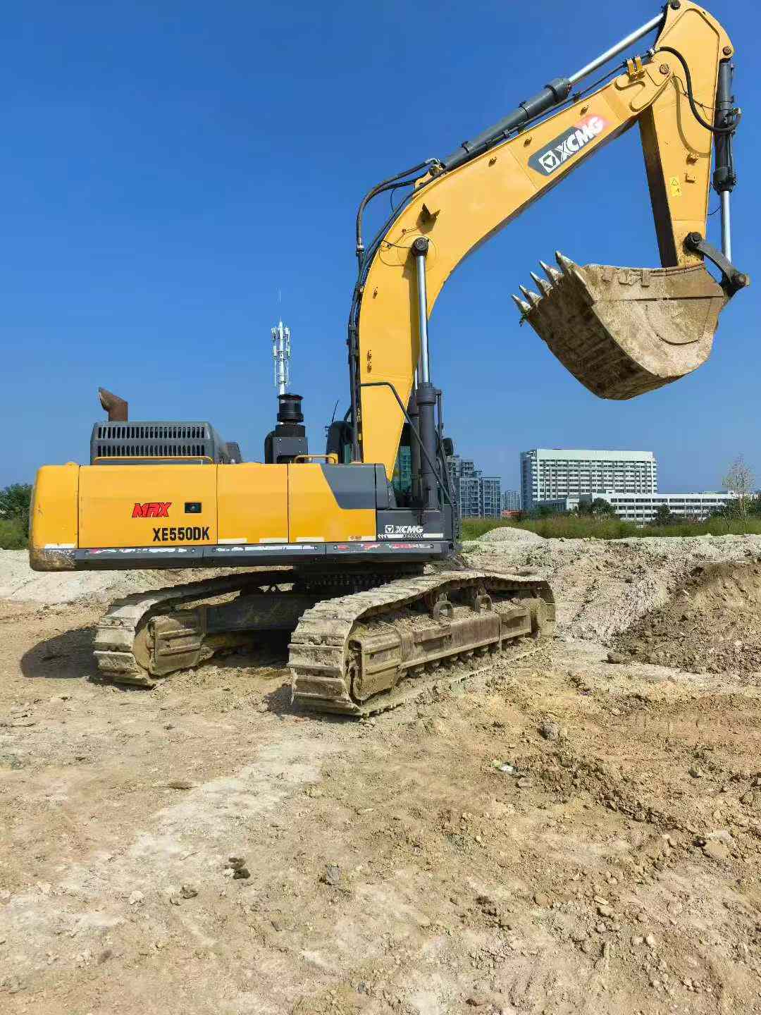 Used XCMG LW550KV Excavator 2022 Model / 5