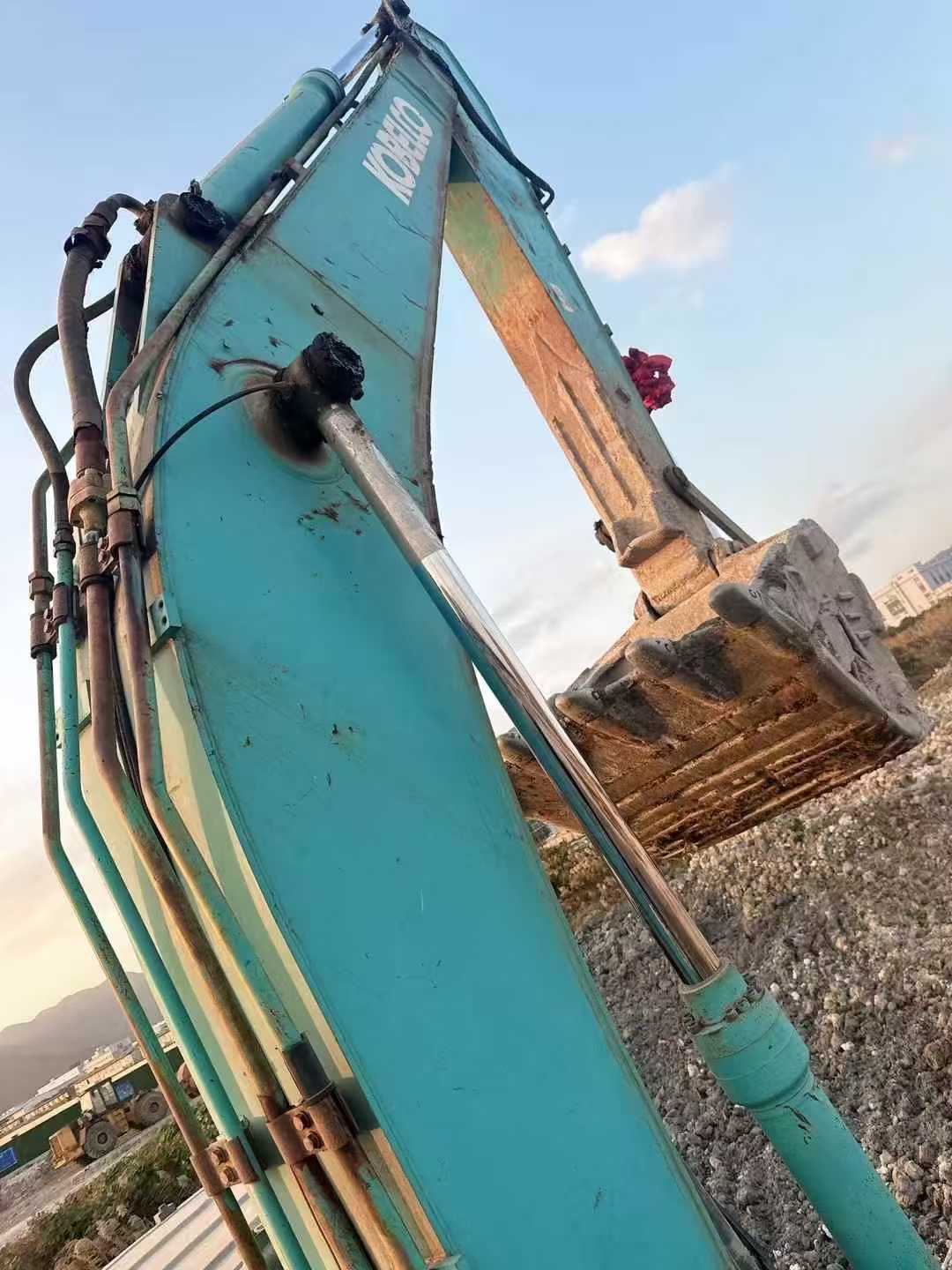 Used Kobelco SK210 Excavator 2012 Model / 5