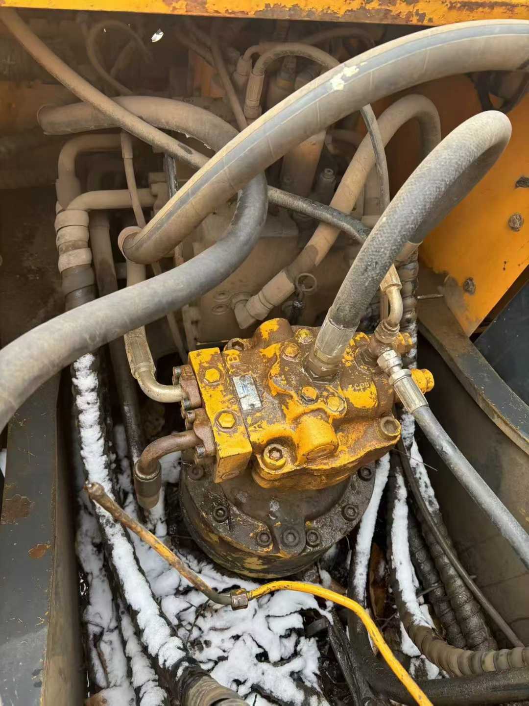 Used Hyundai R215-7 Excavator 2016 Model / 5