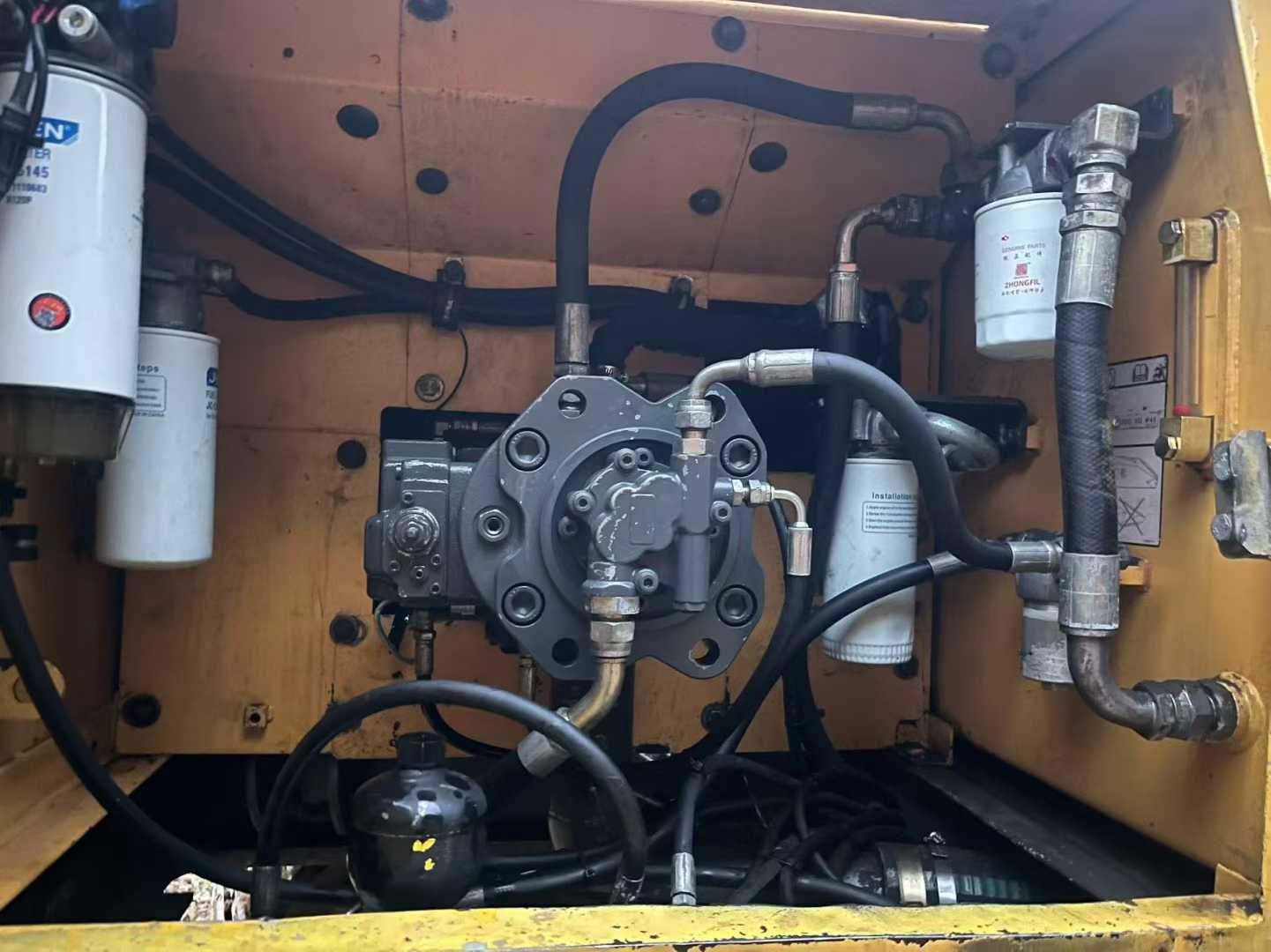 Used Volvo EW210C Excavator 2016 Model / 7