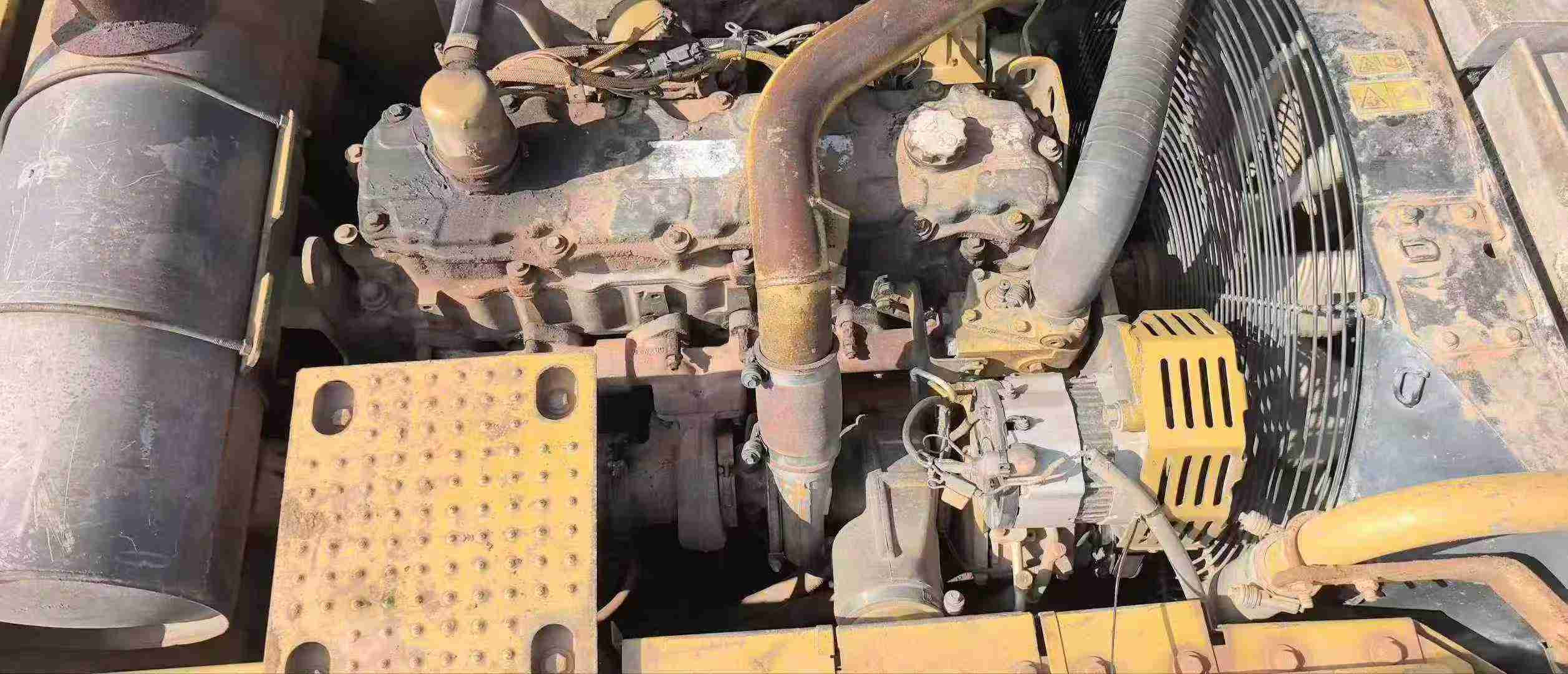 Used Caterpillar 329EL Excavator 2016 Model / 4