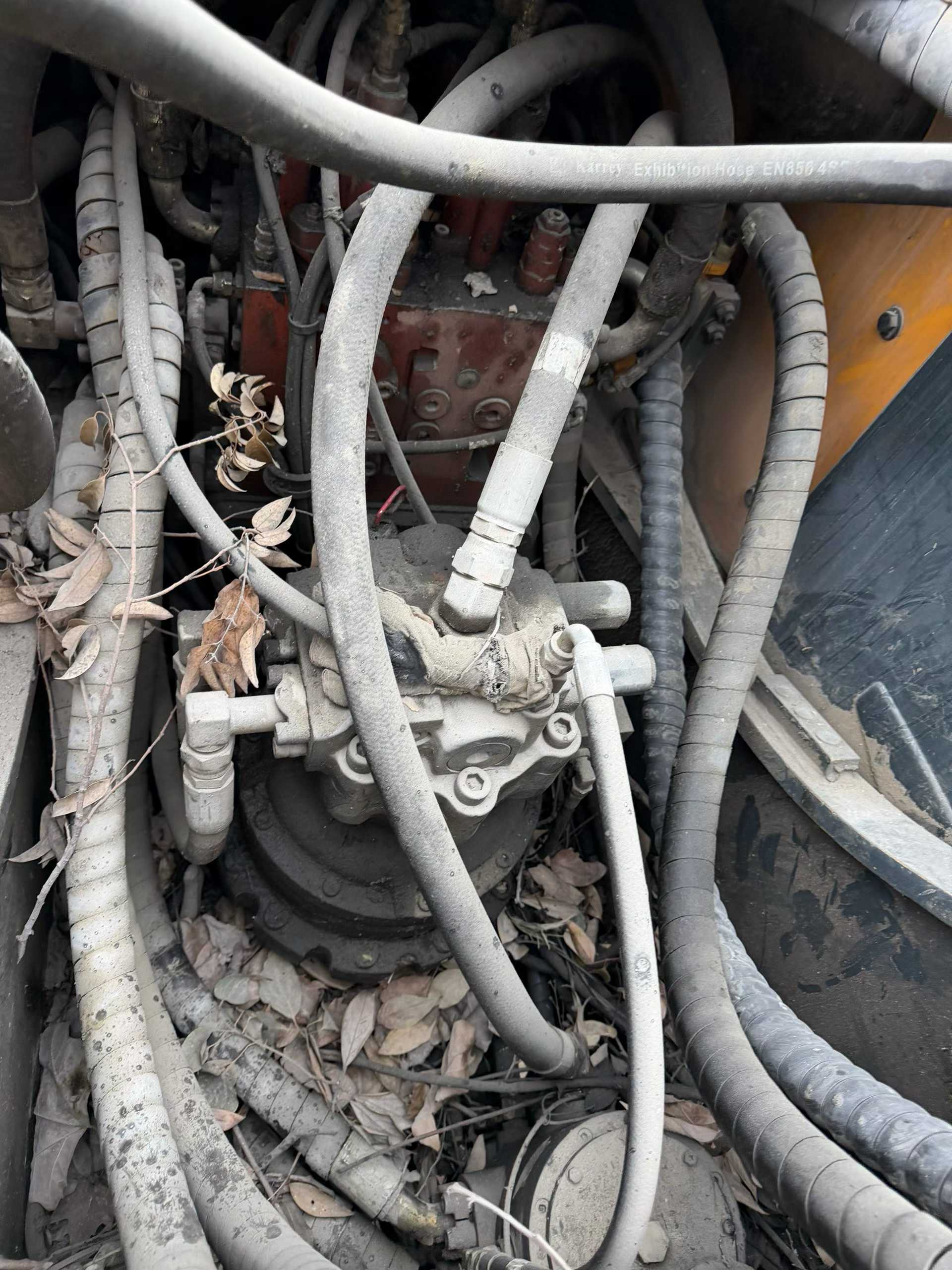 Used Hyundai R210WVS Excavator 2018 Model / 7