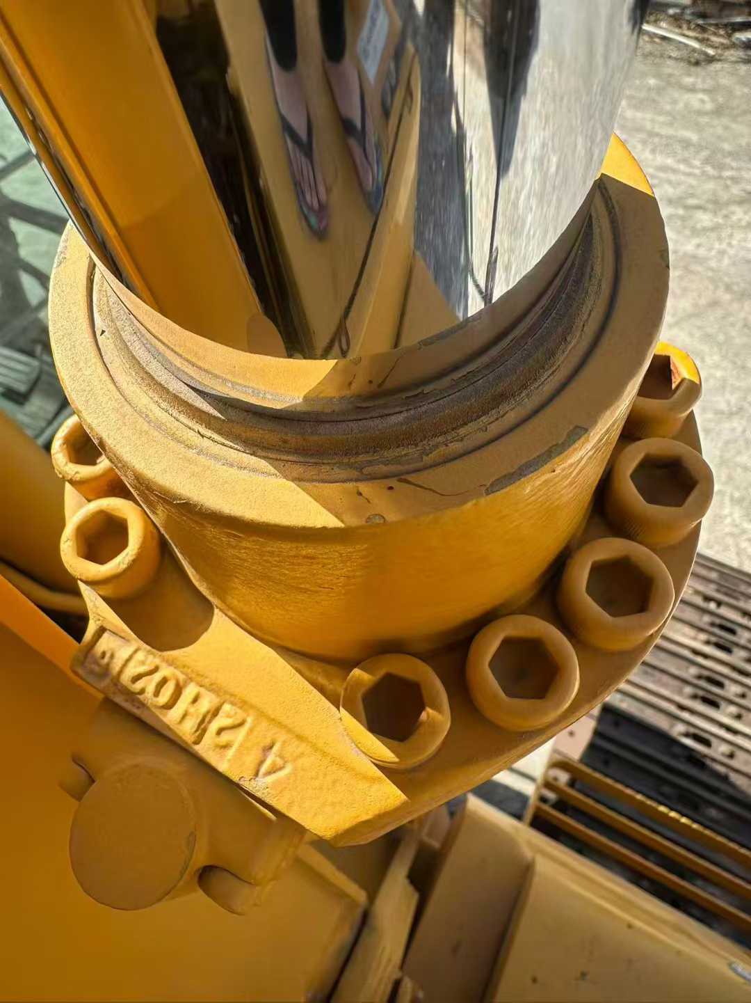 Used Kato HD512V Excavator 2016 Model / 8