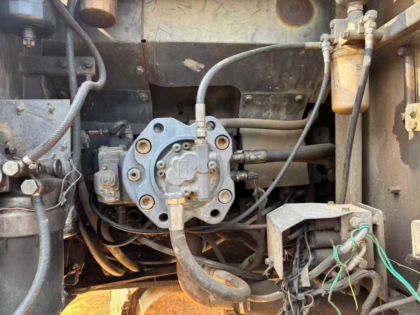 Used Sumitomo SH210-5 Excavator 2011 Model / 4