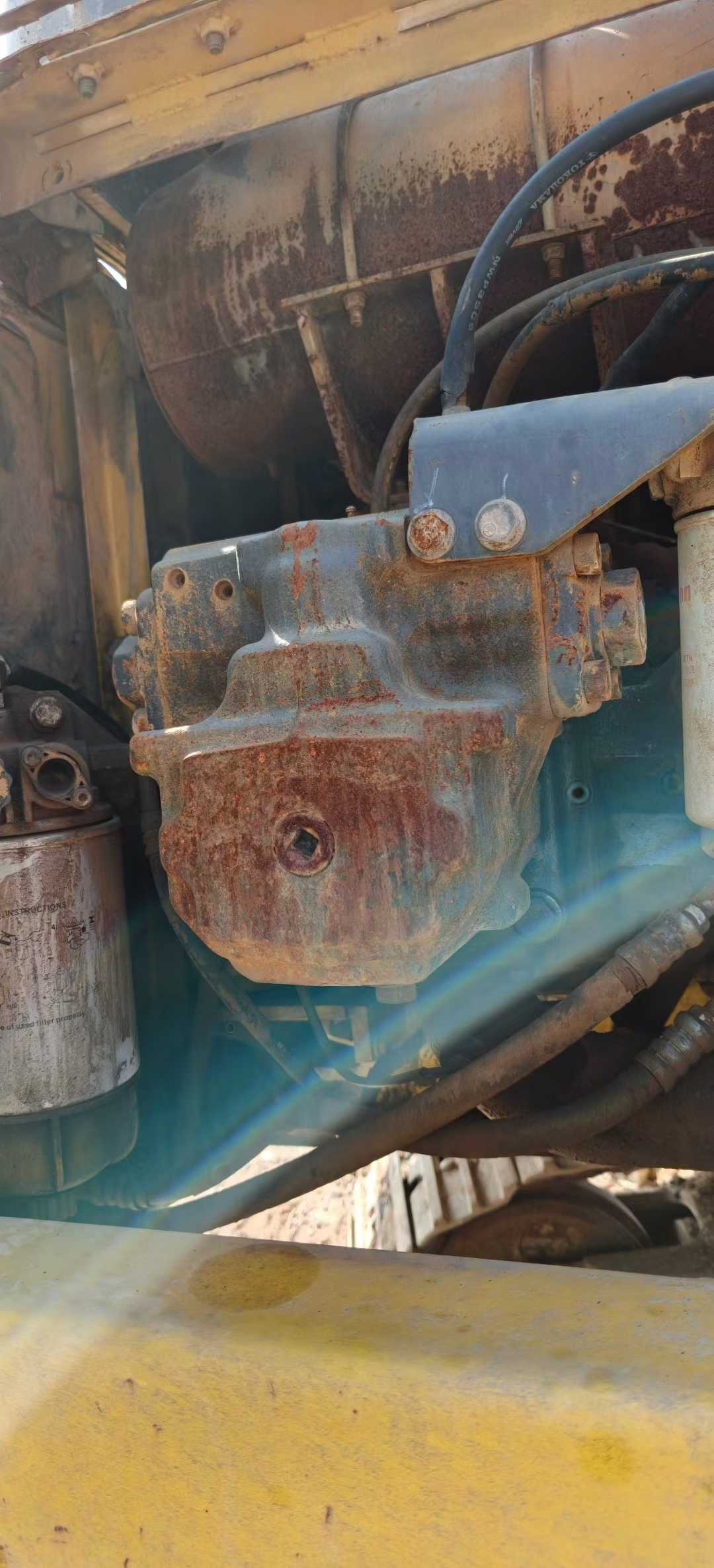 Used Komatsu PC220-8 Excavator 2016 Model / 4