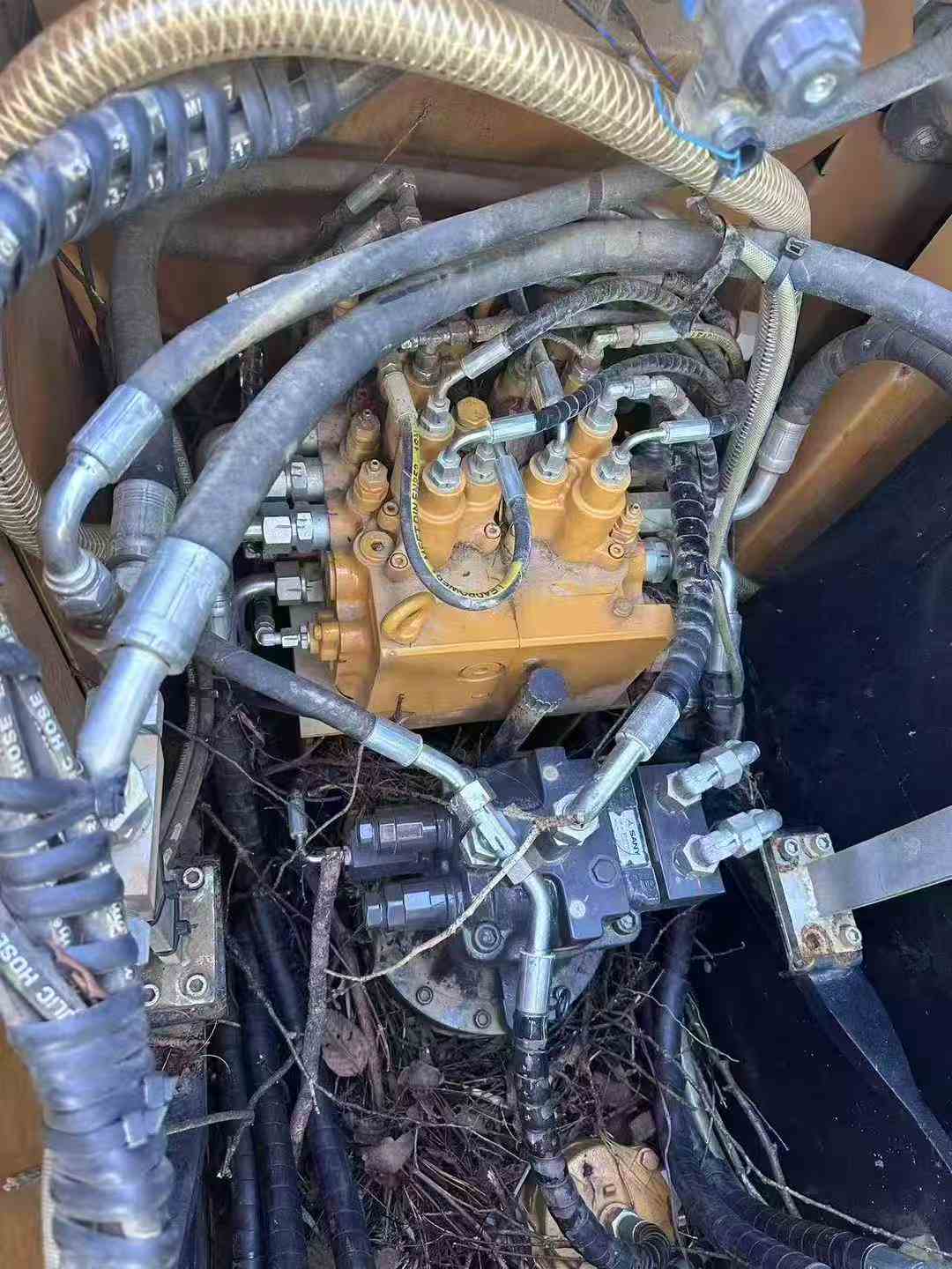 Used Sany SY125H Excavator 2016 Model / 6