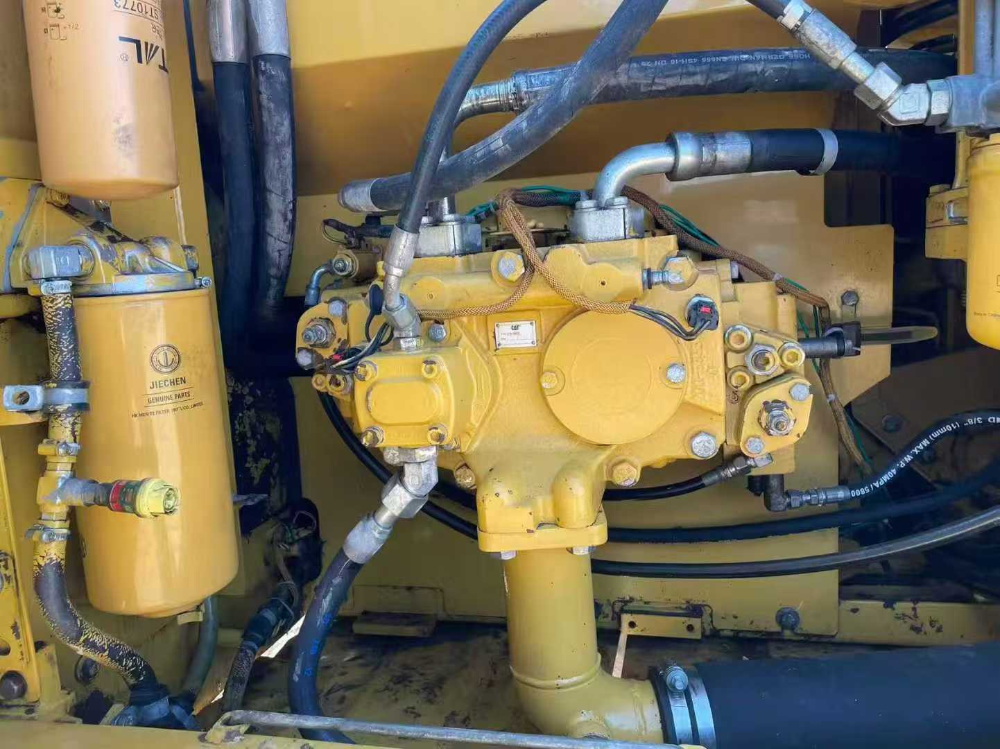 Used Caterpillar 320D Excavator 2013 Model / 3