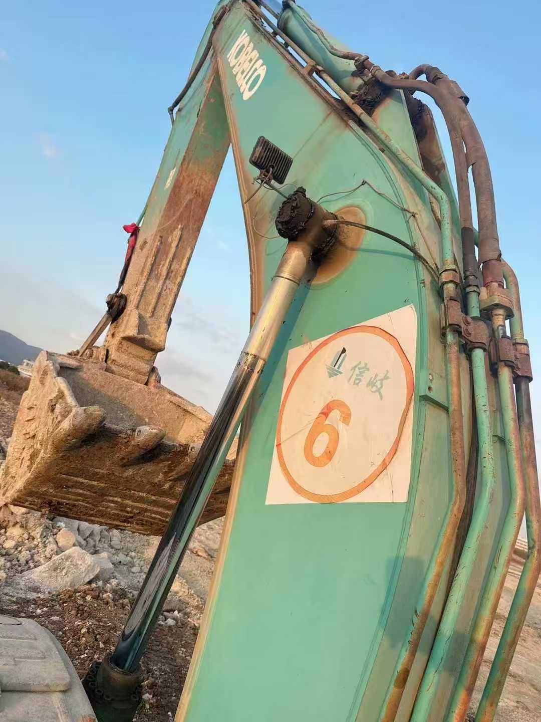 Used Kobelco SK210 Excavator 2012 Model / 4
