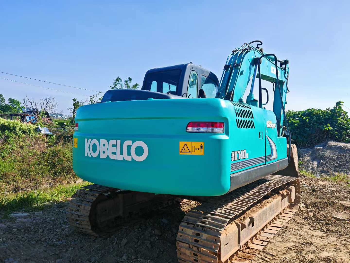 Used Kobelco SK140 Excavator 2016 Model / 2