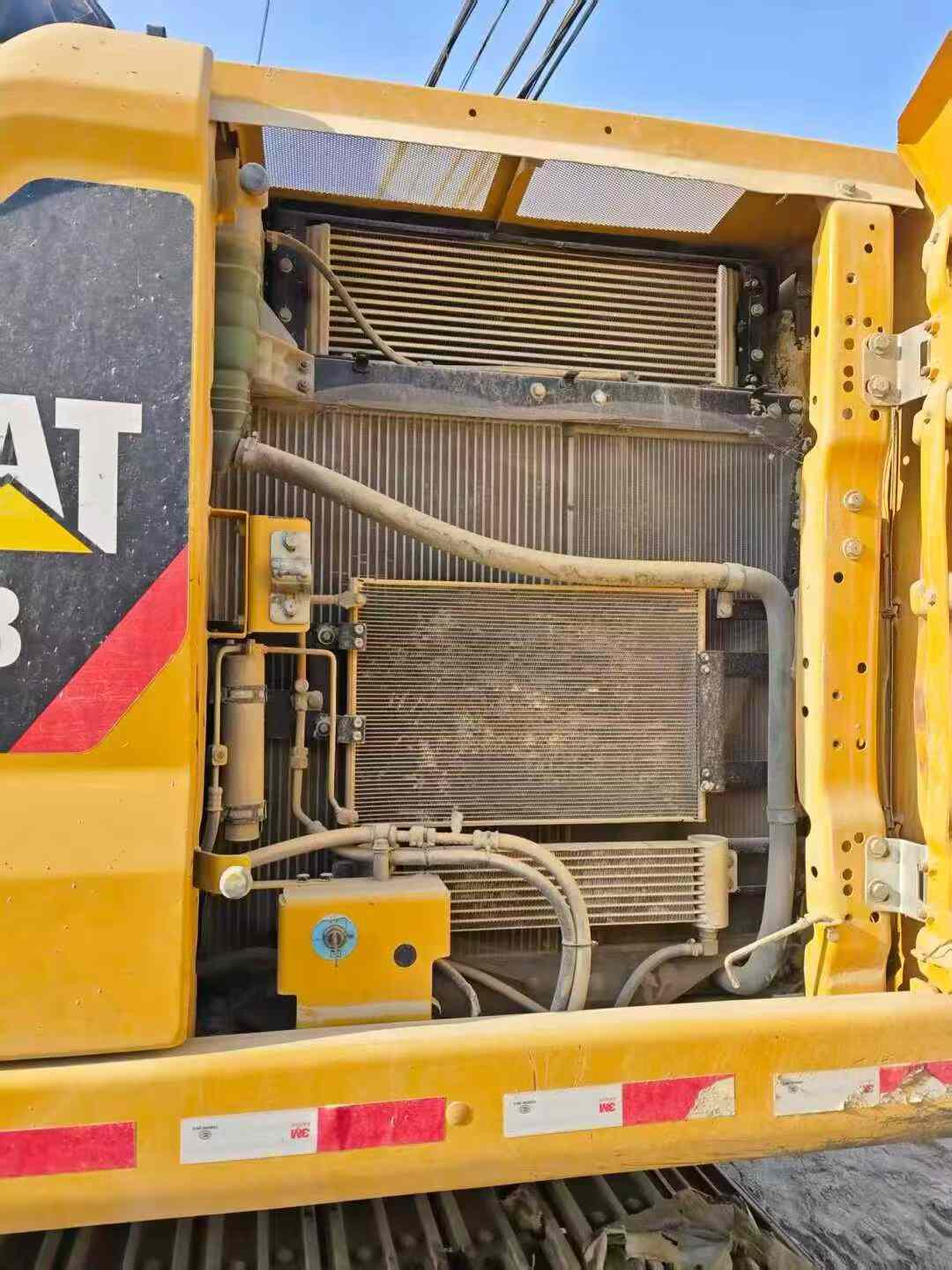 Used Caterpillar 323 Excavator 2017 Model / 3