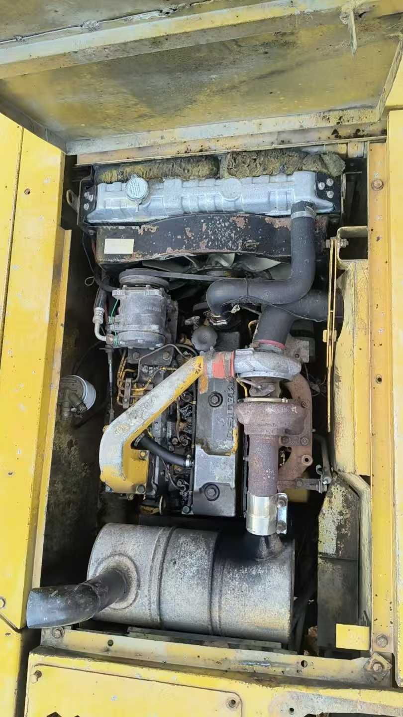 Used Komatsu PW100 Excavator 2016 Model / 3