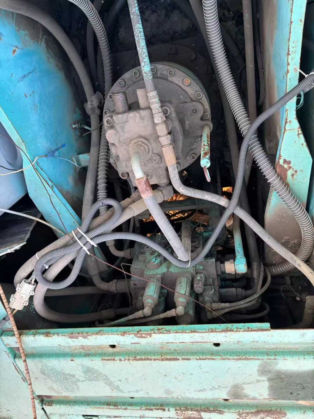 Used Kobelco SK230 Excavator 2016 Model / 4