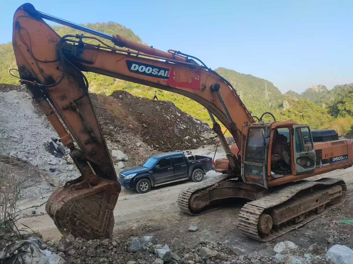 Used Doosan DL420 Excavator 2016 Model