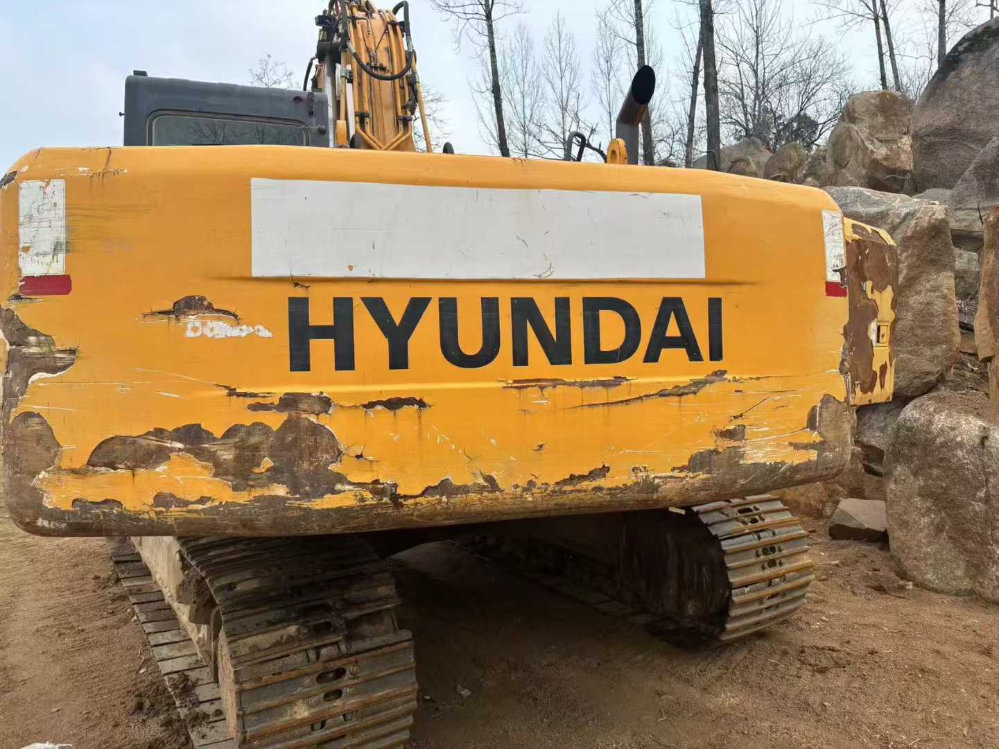 Used Hyundai R215-7 Excavator 2016 Model / 4
