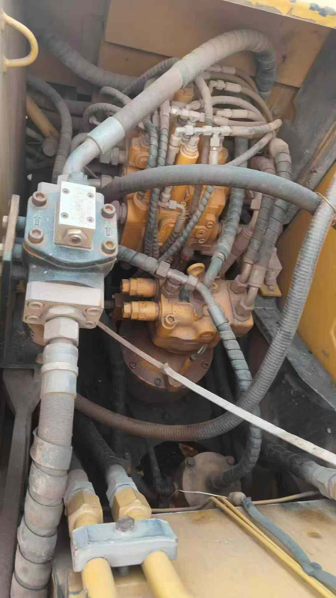 Used Sany SY135 Excavator 2018 Model / 3