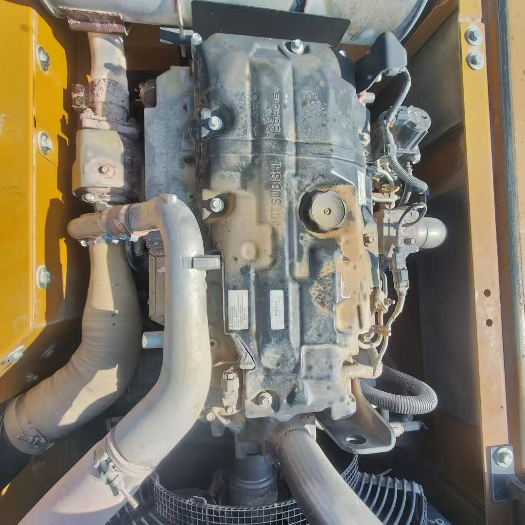 Used Sany SY200H Excavator 2020 Model / 6