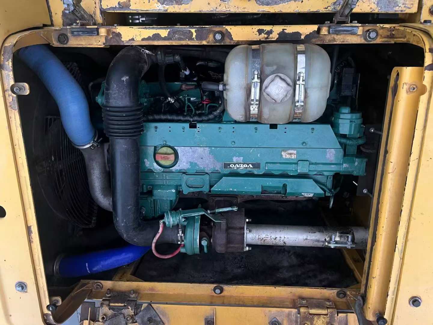 Used Volvo EW210C Excavator 2016 Model / 5