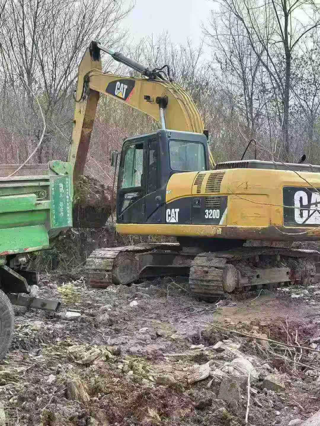 Used Caterpillar CT20 Excavator 2012 Model / 2