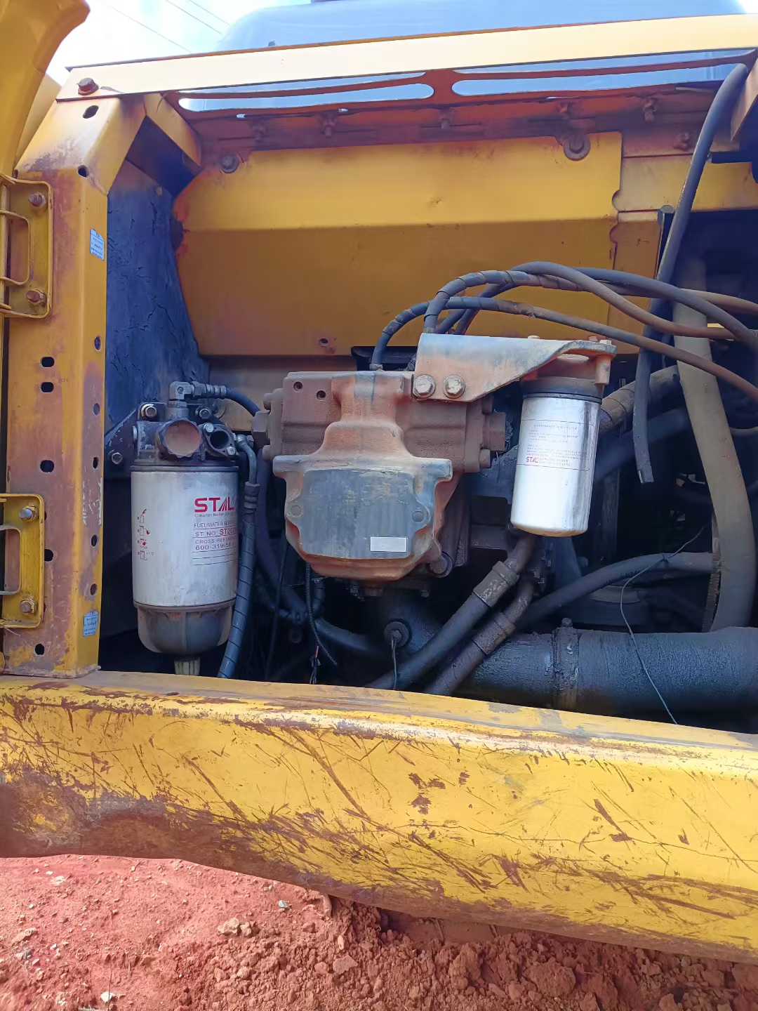 Used Komatsu PC200 Excavator 2015 Model / 7