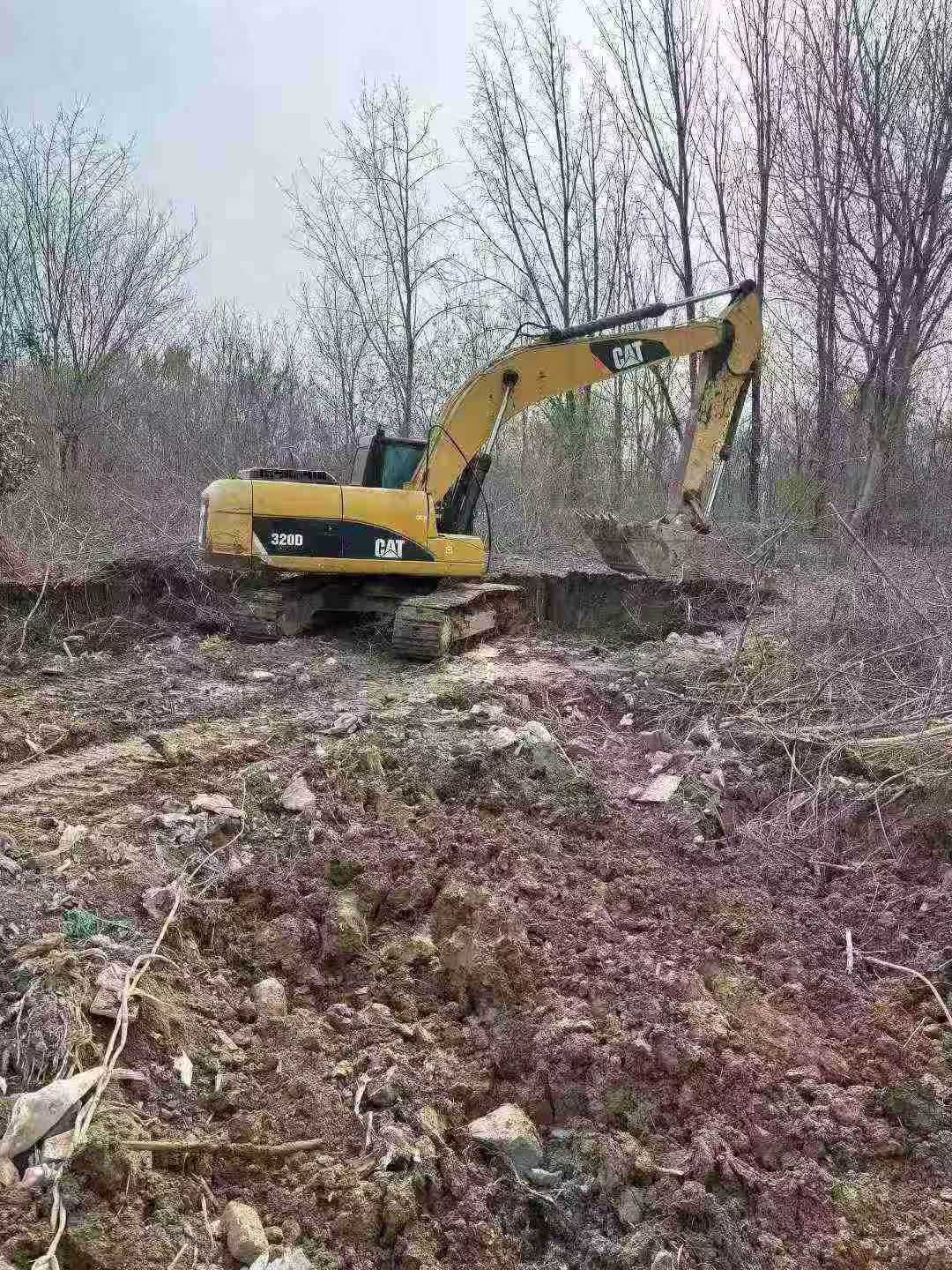 Used Caterpillar CT20 Excavator 2012 Model / 3