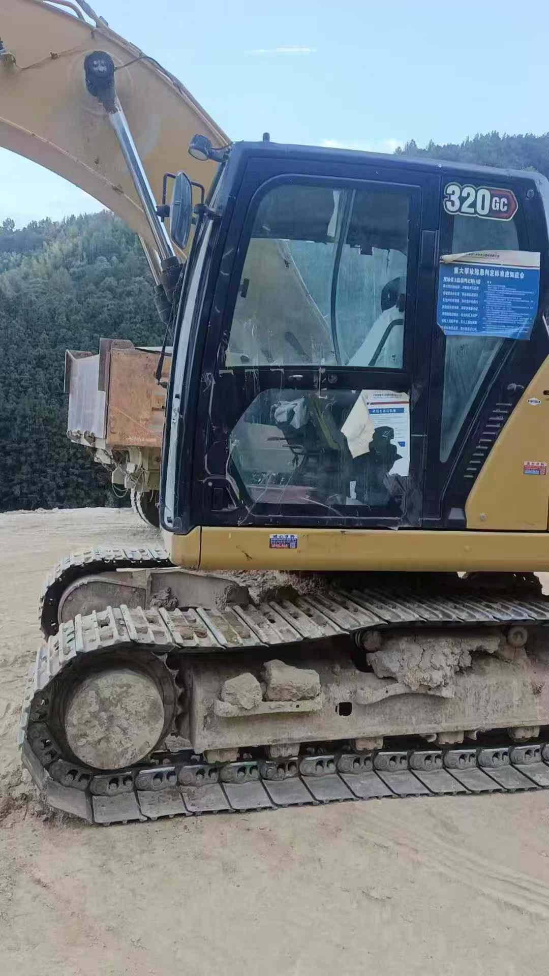 Used Caterpillar 320GC Excavator 2020 Model / 4