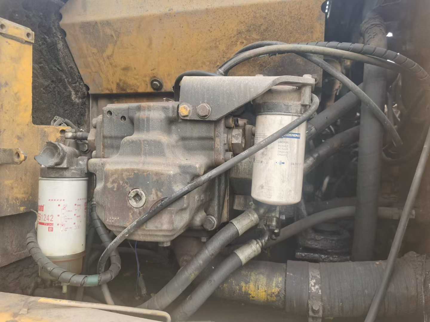 Used Komatsu PC220-8 Excavator 2016 Model / 4