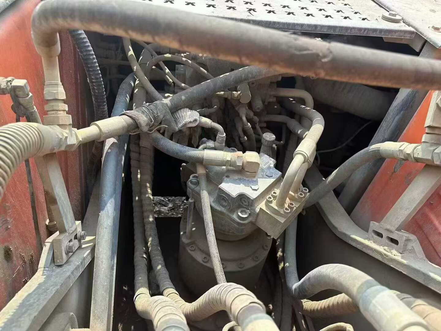 Used Doosan DH220 Excavator 2017 Model / 4