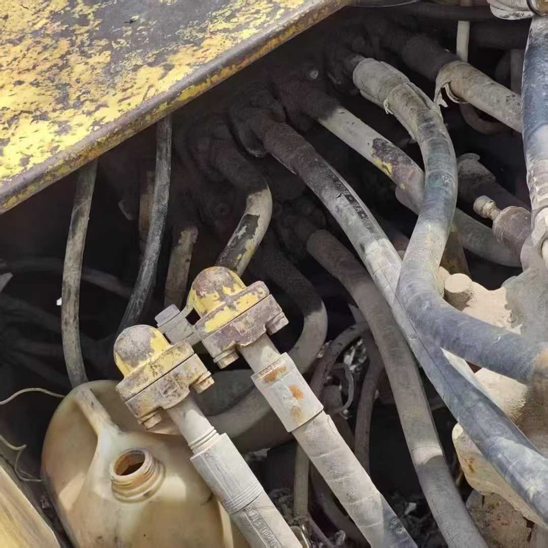 Used Komatsu PC200-6 Excavator 2016 Model / 4