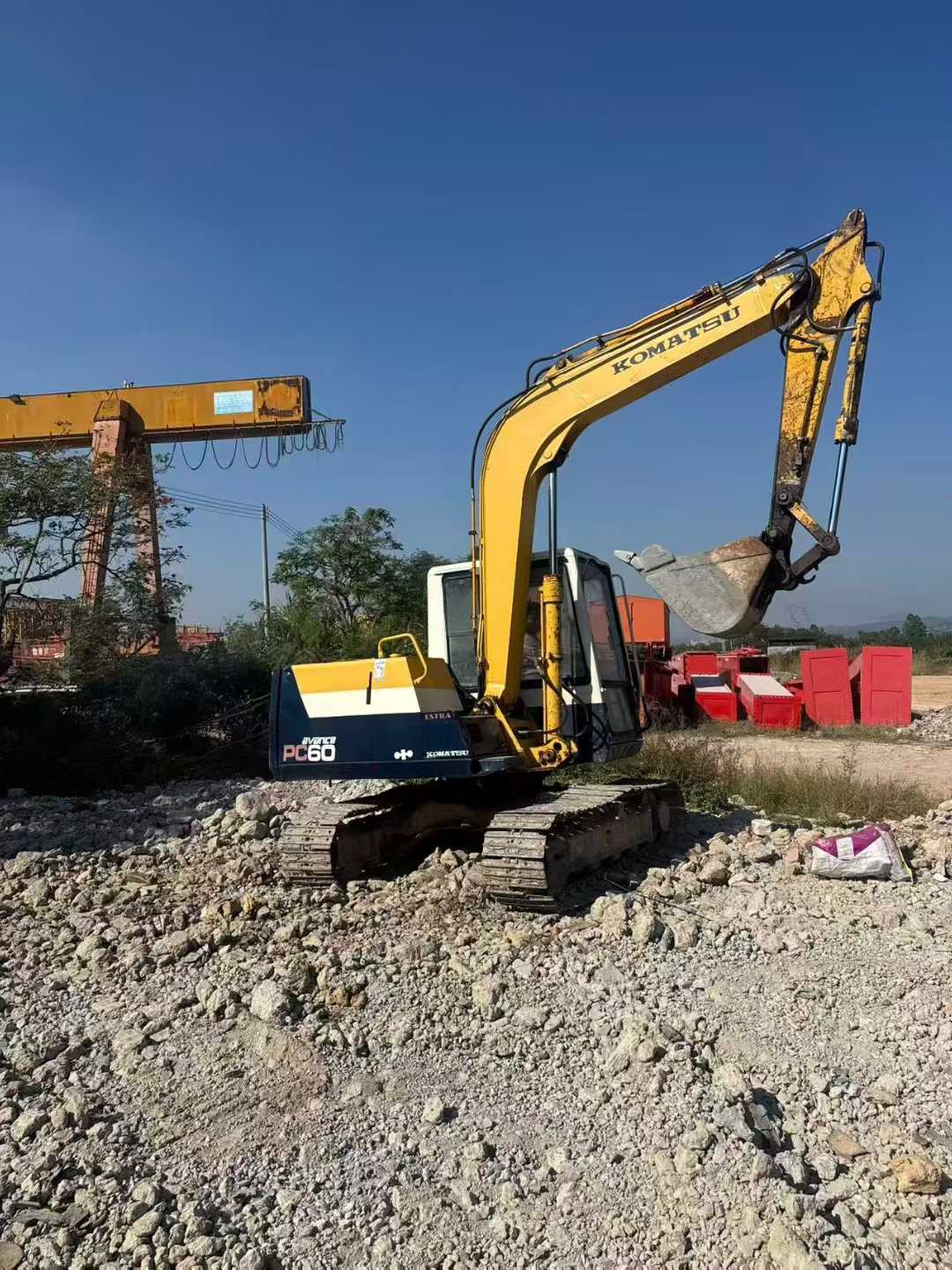 Used Komatsu PC60-6 Excavator 2016 Model / 4