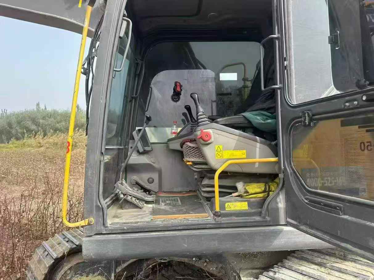 Used Volvo EC20 Excavator 2020 Model / 6